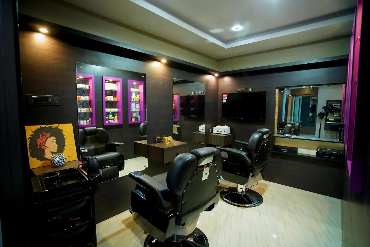 Builda Park Inn Ottappalam